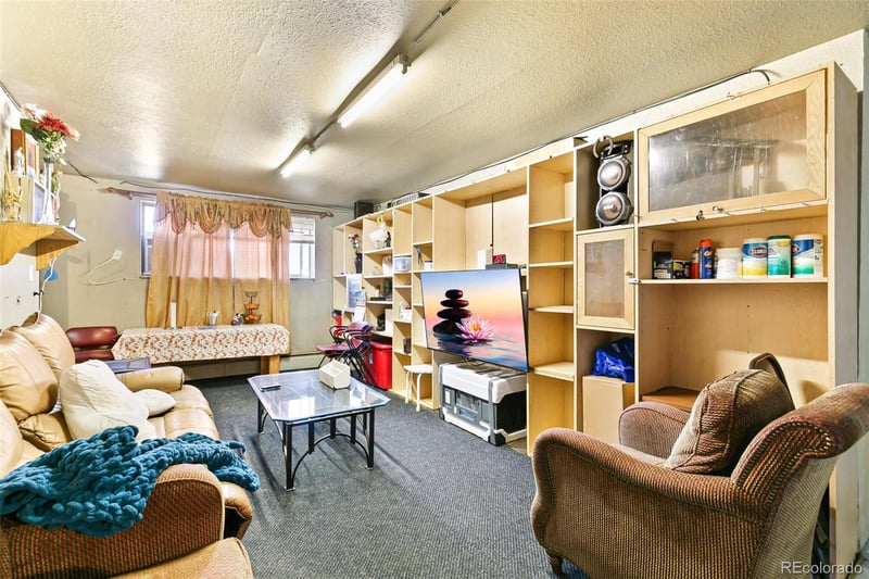 6981 Ash St, Commerce City, CO 80022