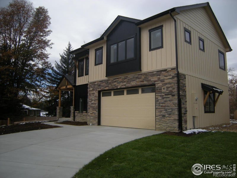 725 Longs Peak Ln, Longmont, CO 80501