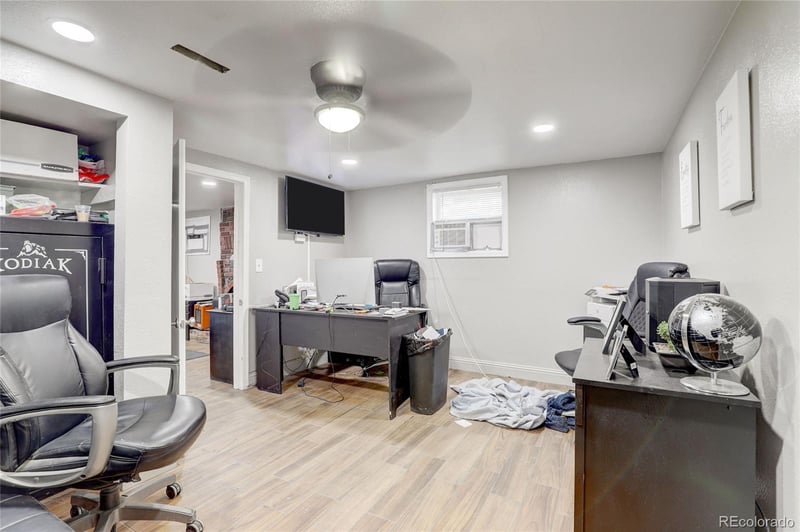 2495 S Raritan, Englewood, CO 80110