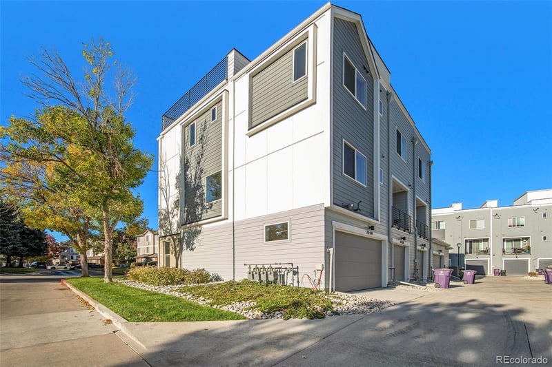 888 Valentia St #104, Denver, CO 80247