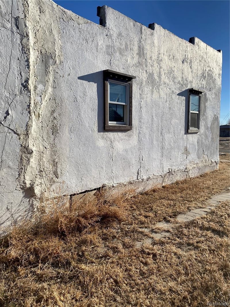 517 5th St, Hugo, CO 80821