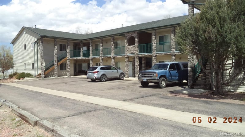 175 E Spruce St, Elizabeth, CO 80107