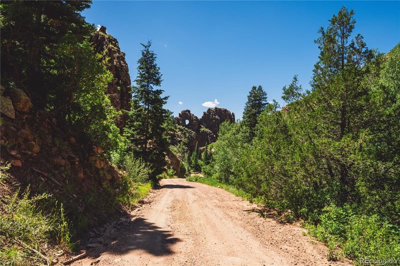 Shelf Rd, Florissant, CO 80816