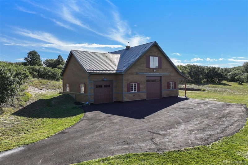 2802 Big Bear Dr, Sedalia, CO 80135