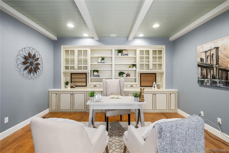 27311 E Lakeview Dr, Aurora, CO 80016