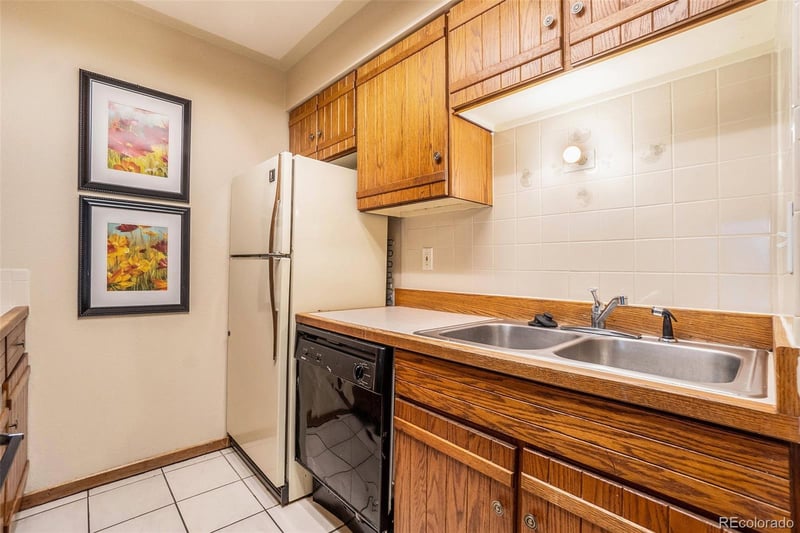 806 Stone Mountain Dr #202, Windsor, CO 80550