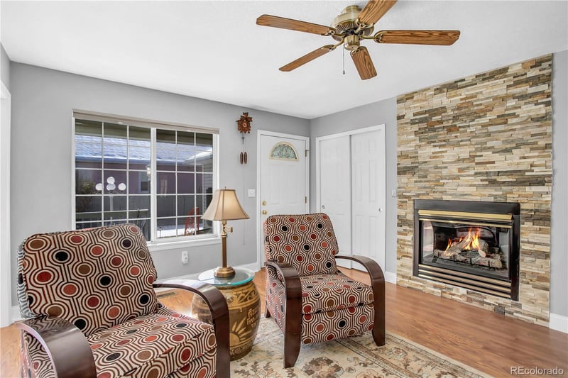950 S Dayton St, Denver, CO 80247