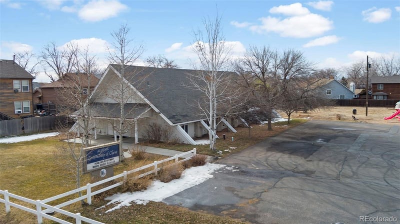 1695 Ceylon St, Aurora, CO 80011