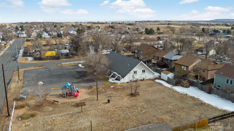 1695 Ceylon St, Aurora, CO 80011