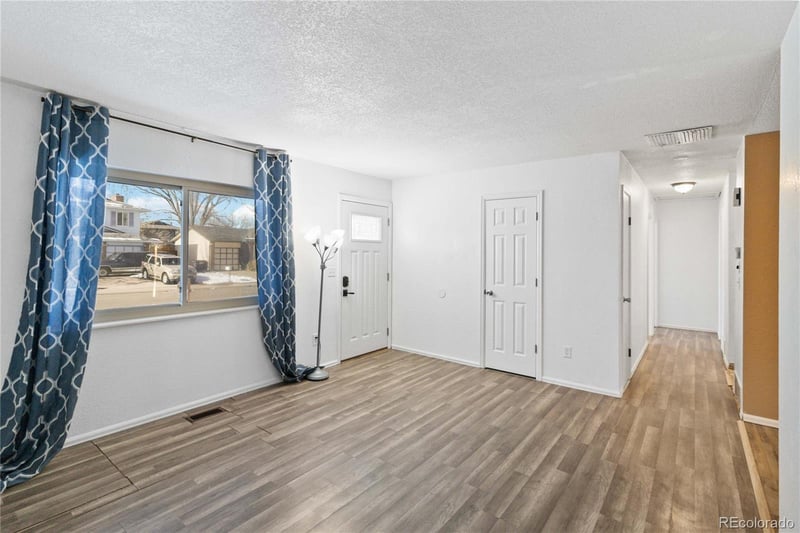 4512 S Gar Way, Denver, CO 80123