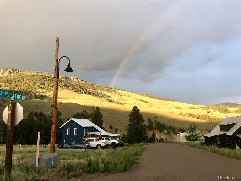 303 Rue La Fong Ln, Creede, CO 81130