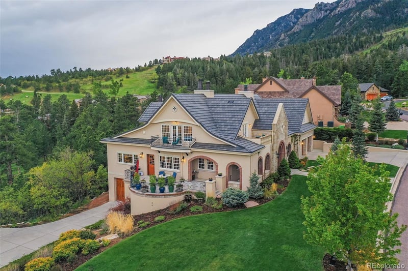 1155 Charles Grv, Colorado Springs, CO 80906