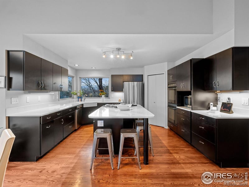 6400 Monarch Park Ct, Niwot, CO 80503