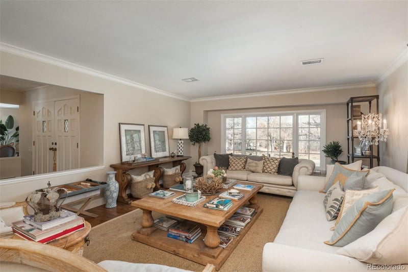 3260 Cherryridge Rd, Englewood, CO 80113