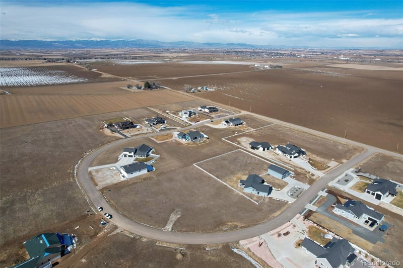 9411 Meadow Farms Dr, Milliken, CO 80543