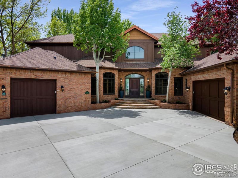 926 Logan Ct, Loveland, CO 80538