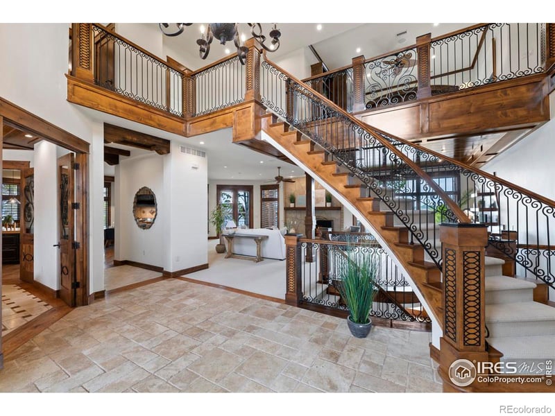 926 Logan Ct, Loveland, CO 80538