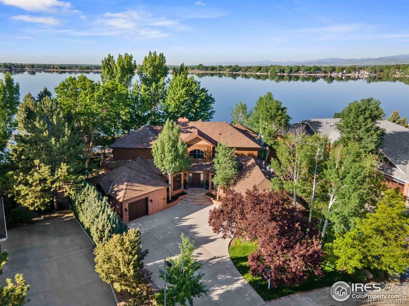 926 Logan Ct, Loveland, CO 80538