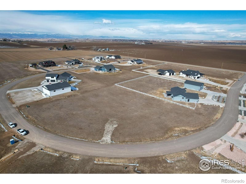 9411 Meadow Farms Dr, Milliken, CO 80543