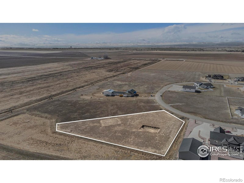 9420 Meadow Farms Dr, Milliken, CO 80543