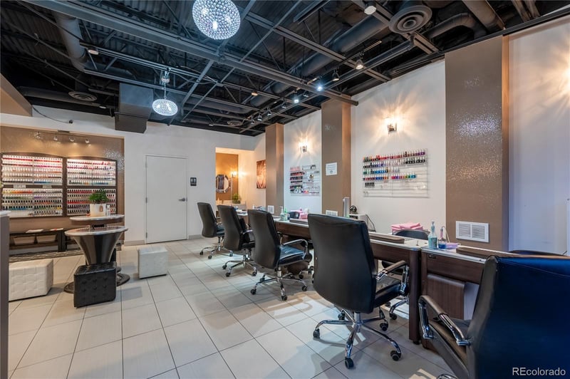 250 Steele St #204, Denver, CO 80206