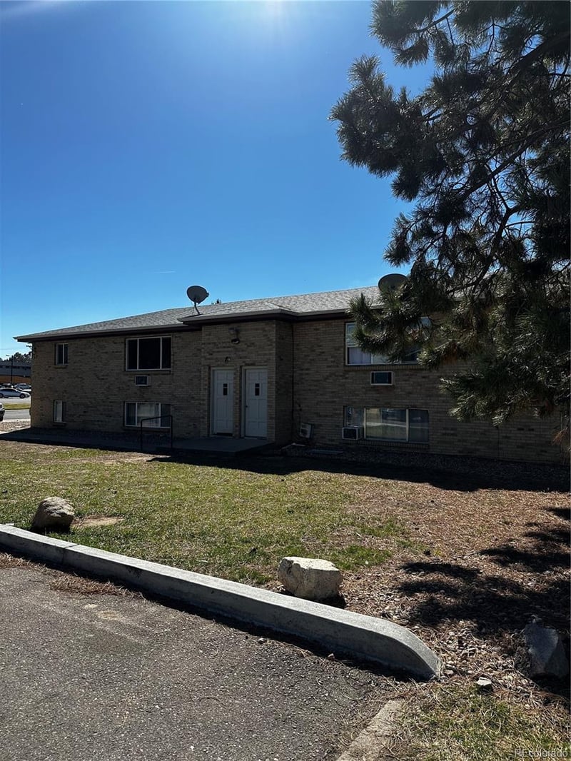 127 S 18th Ave #A, Brighton, CO 80601