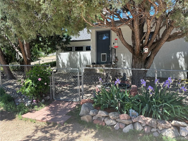 9122 Spruce Mountain Rd, Larkspur, CO 80118