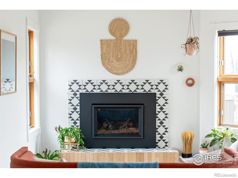 54 S 68th St, Boulder, CO 80303