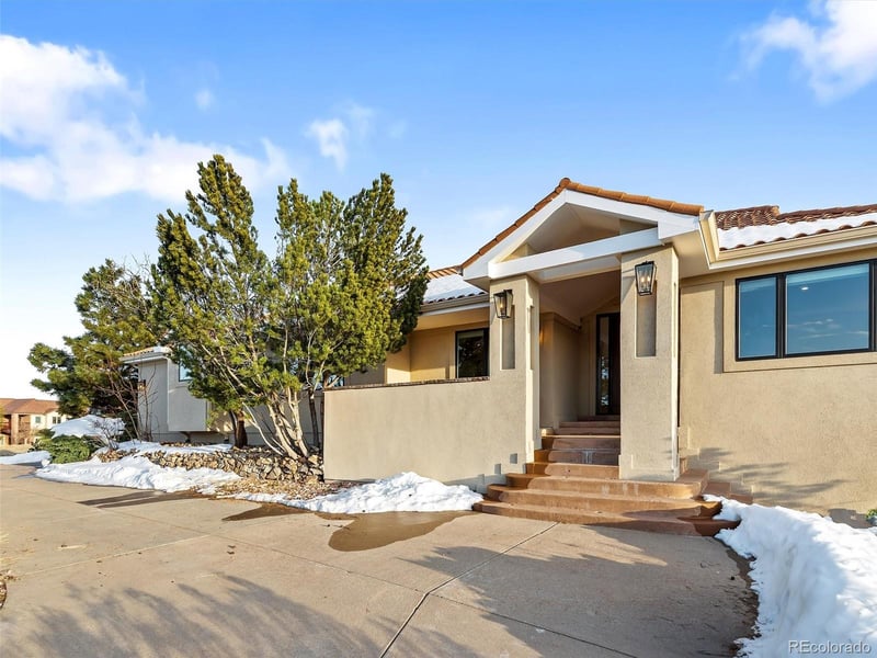 19752 E Long Pl, Centennial, CO 80016