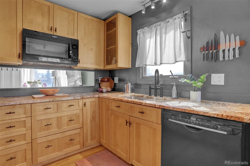 915 Range Ave, Kremmling, CO 80459