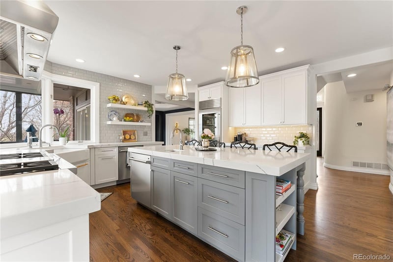8425 Colonial Dr, Lone Tree, CO 80124