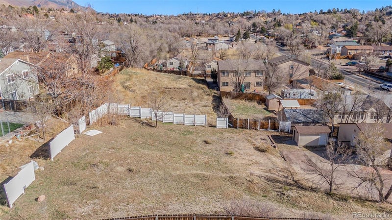 944 N 19th St, Colorado Springs, CO 80904