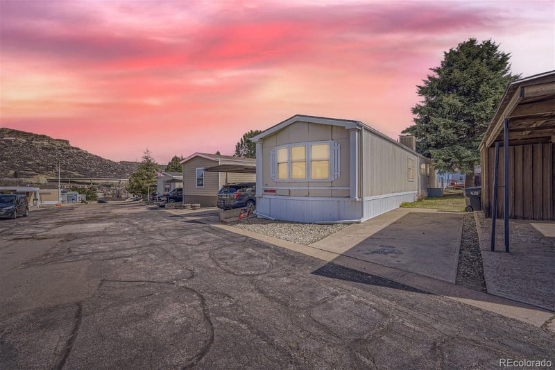 16 Darren St, Castle Rock, CO 80109