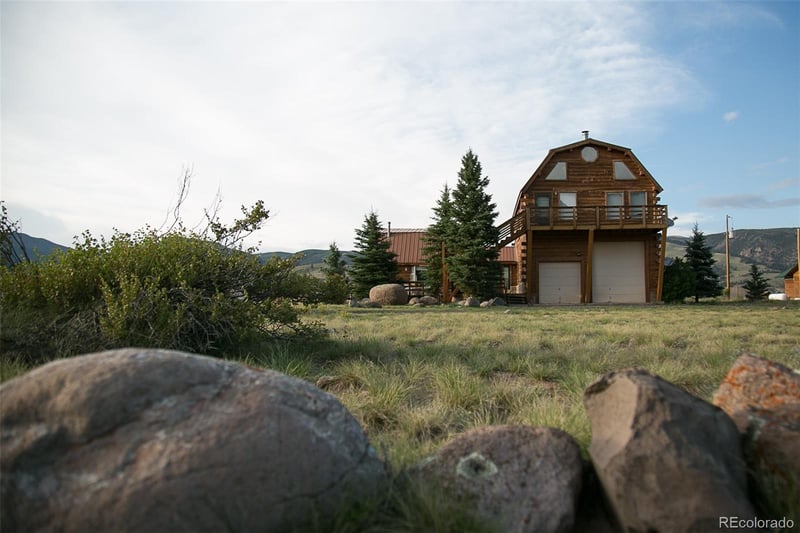 427 River Dr, Creede, CO 81130