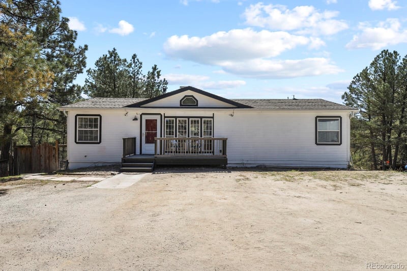 23452 Jasper Trl, Deer Trail, CO 80105