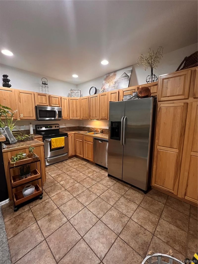 265 Crossroads Cir, Montrose, CO 81401