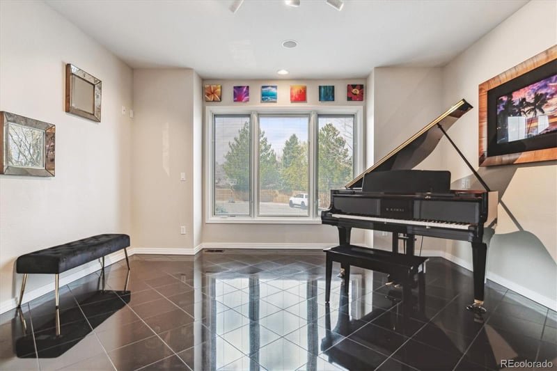 5754 S Nome St, Englewood, CO 80111