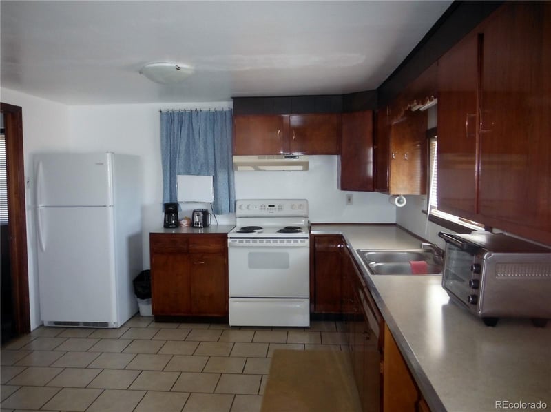 203 Lincoln Ave, Arriba, CO 80804