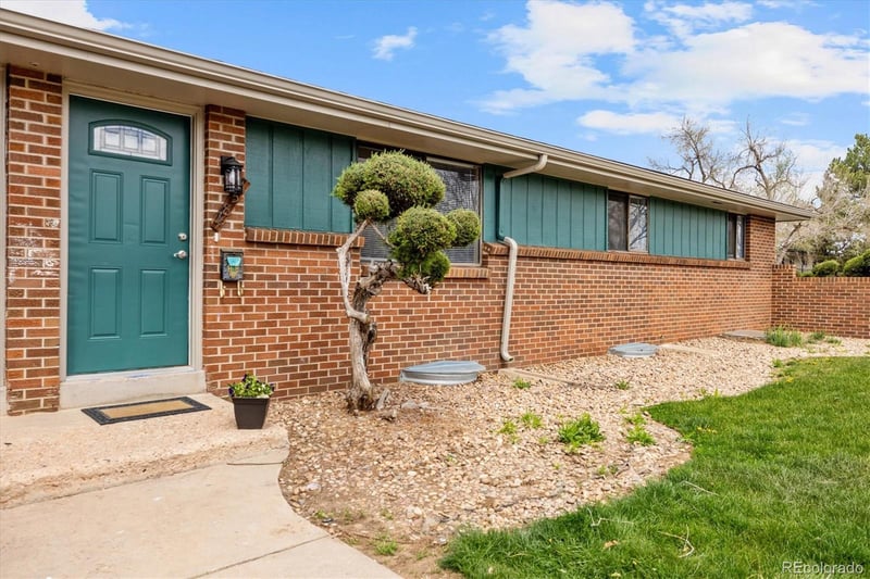 4851 S Bannock St, Englewood, CO 80110