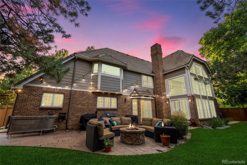 16271 E Berry Dr, Centennial, CO 80015