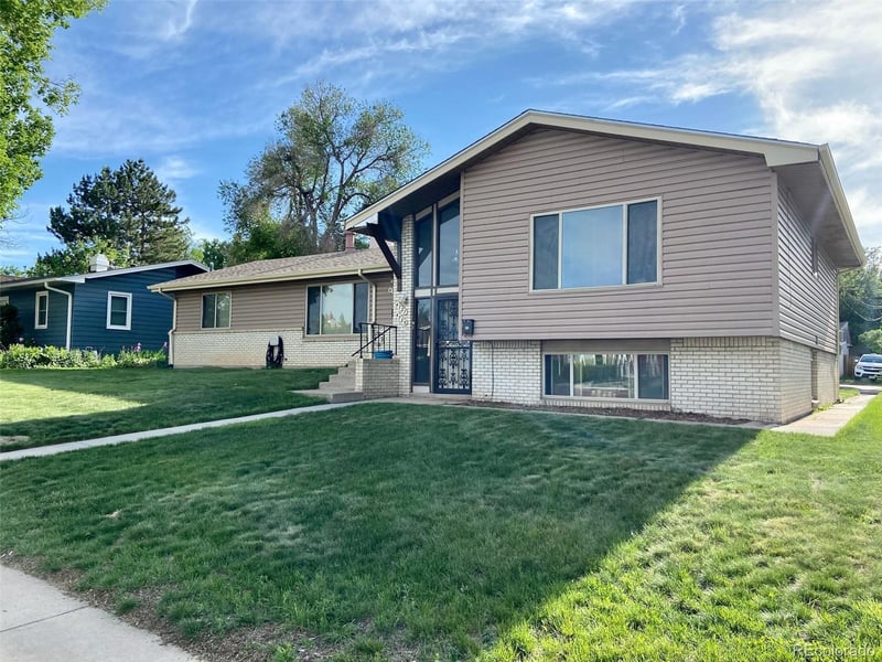 4729 S Acoma St, Englewood, CO 80110