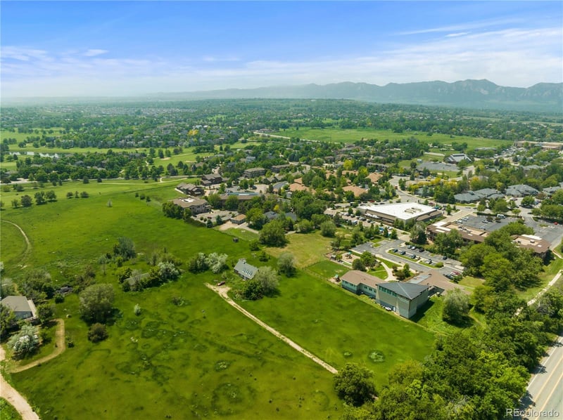 9776 Arapahoe Rd, Lafayette, CO 80026