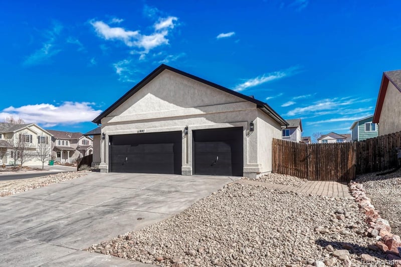 1997 Traces Ln, Colorado Springs, CO 80951