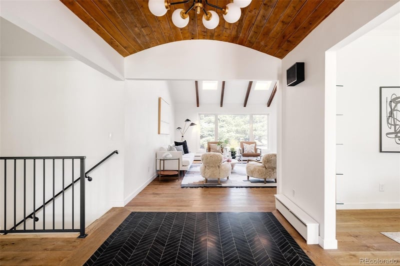 965 E Logan Cir, Greenwood Village, CO 80121