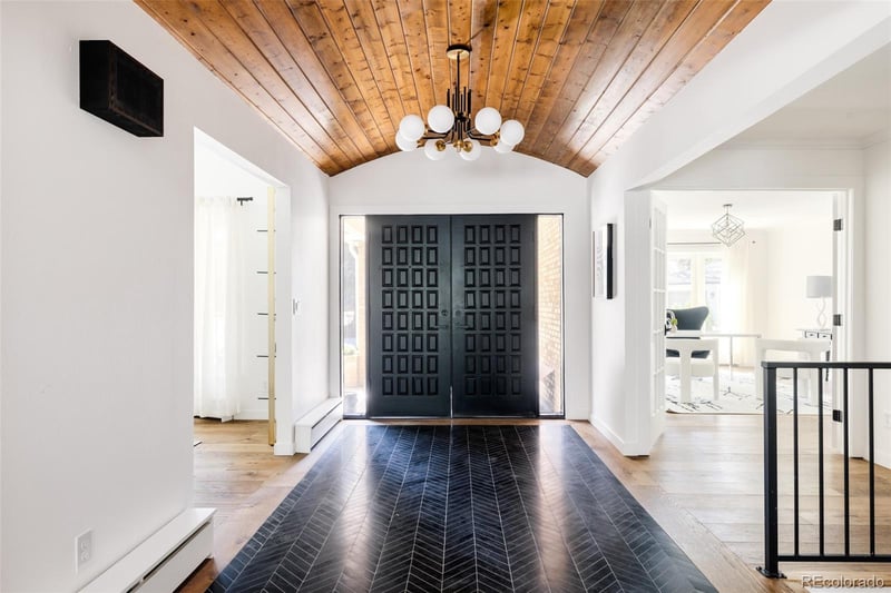 965 E Logan Cir, Greenwood Village, CO 80121