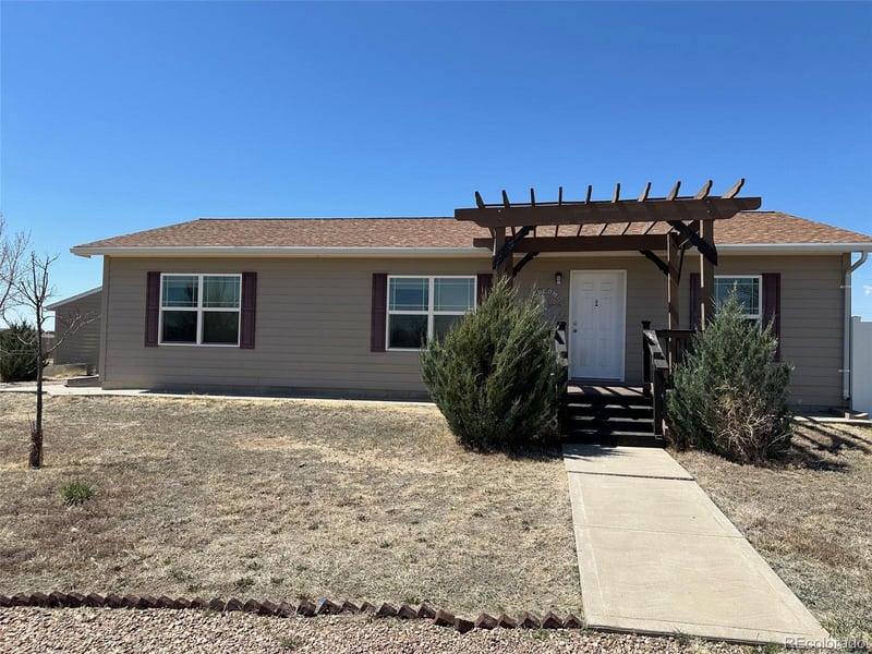 325 Roundhouse St, Hugo, CO 80821
