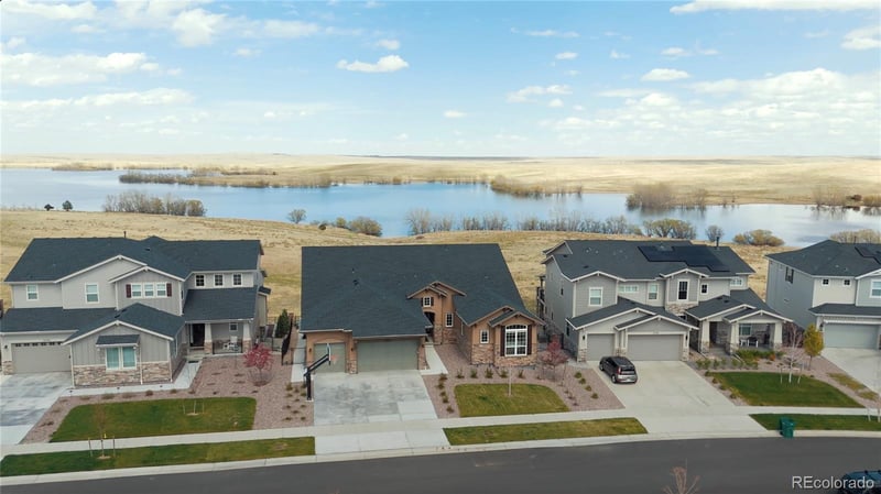 27581 E Lakeview Dr, Aurora, CO 80016