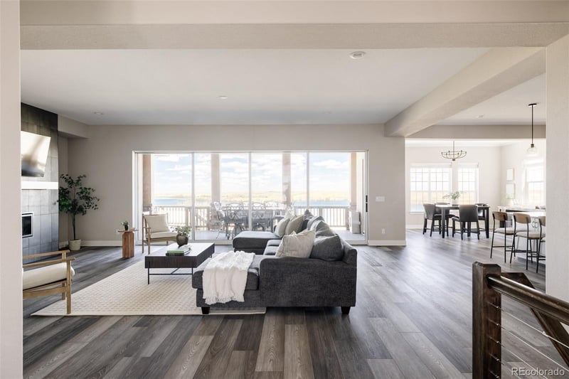 27581 E Lakeview Dr, Aurora, CO 80016