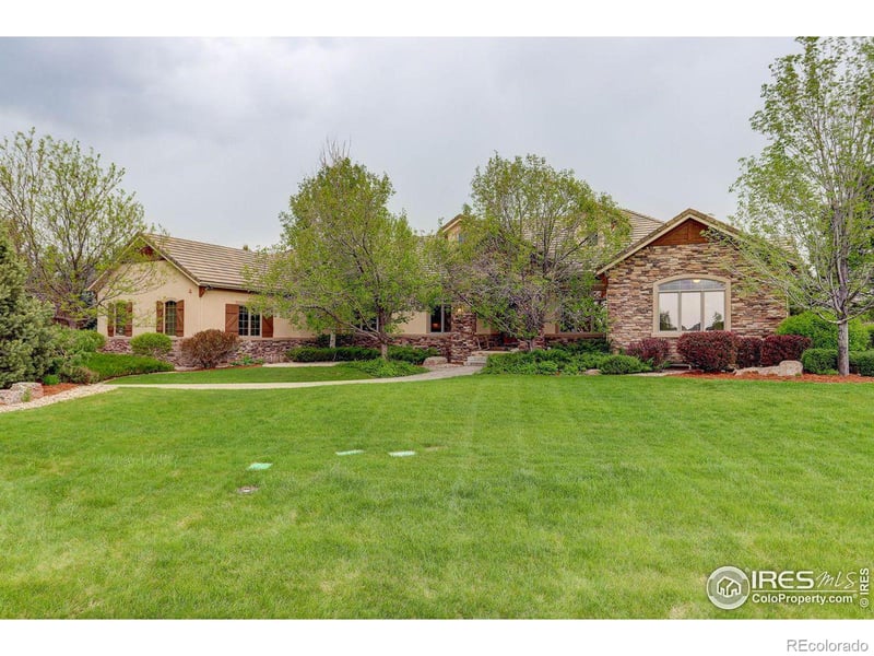 8762 Portico Ln, Longmont, CO 80503