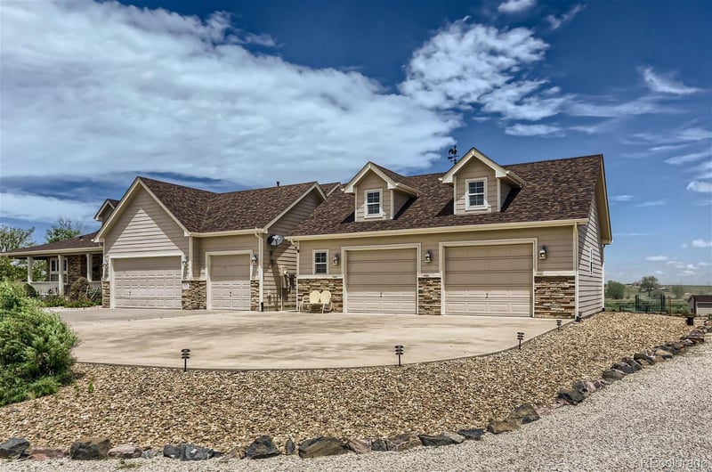 35275 E 10th Dr, Watkins, CO 80137